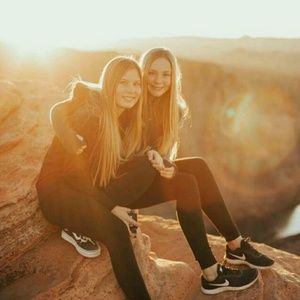 Meet your Posher, Jade